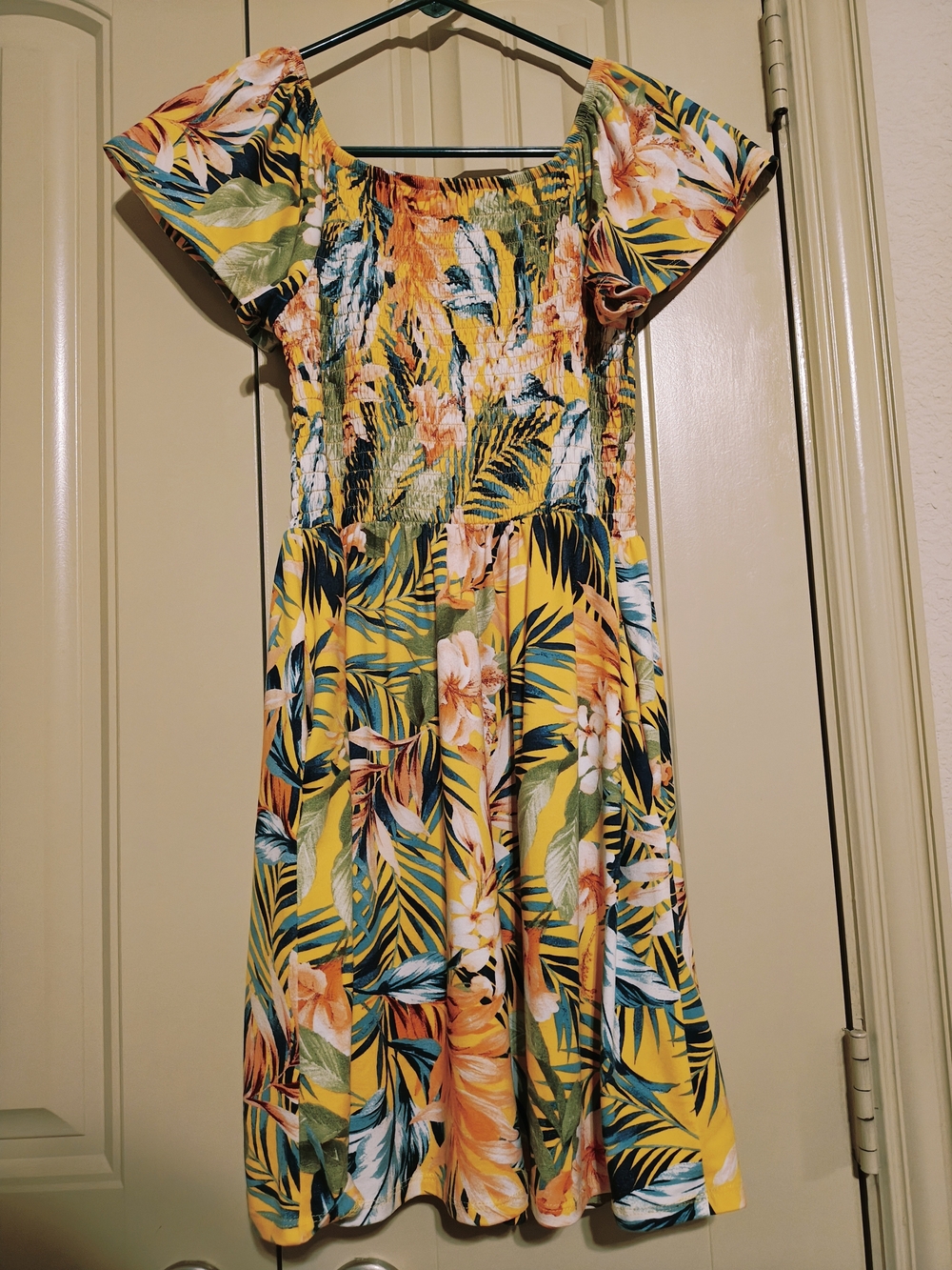 Tropical Smocked Off-Shoulder Girls Dress Sz 14 - Yellow Floral